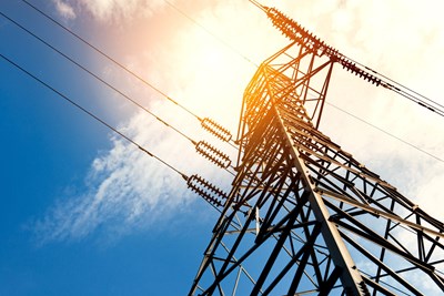 How can energy retailers combat the rapidly rising risk of bad debt and collection costs?
